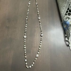 Pearl and flower Necklace